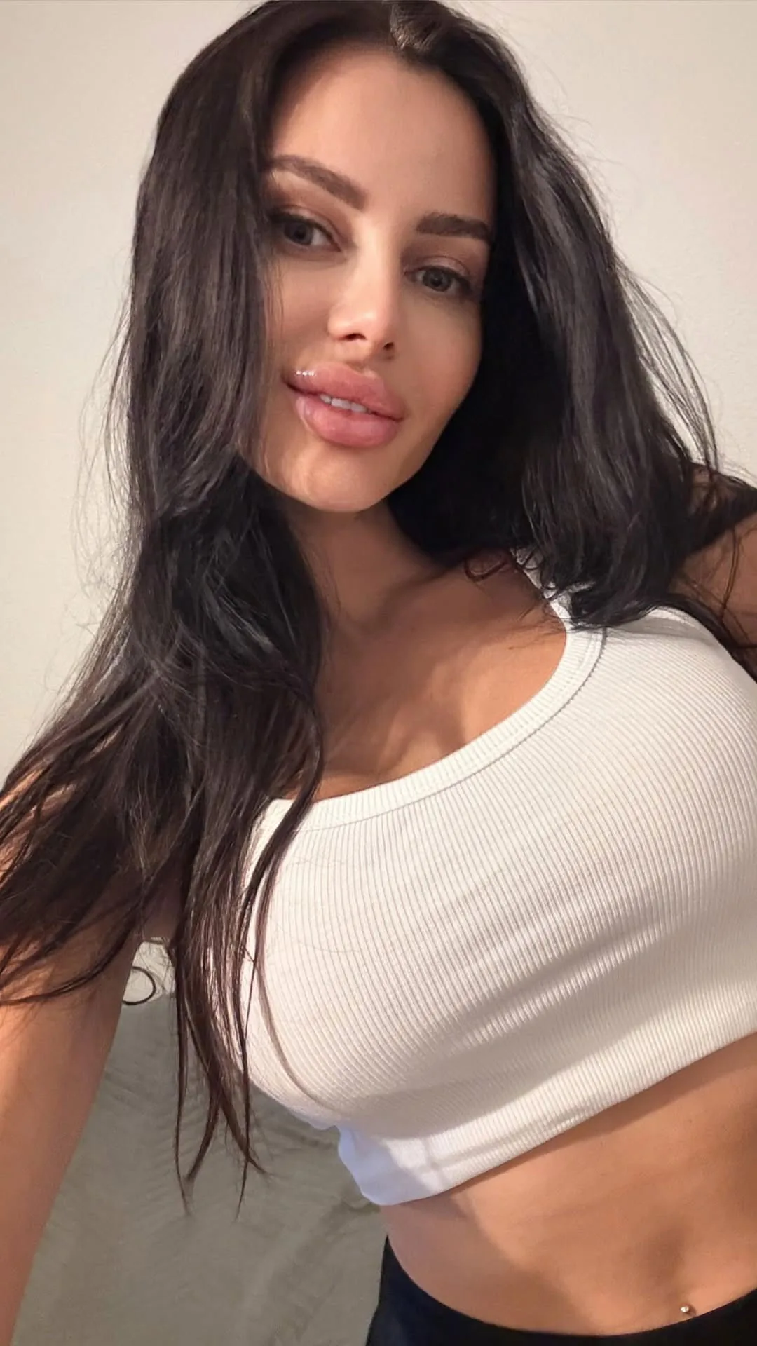 Alina escort Manchester